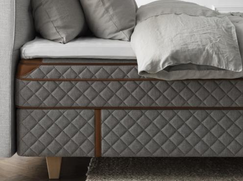 DUX 8008 bed in close-up with Tapered bed legs.